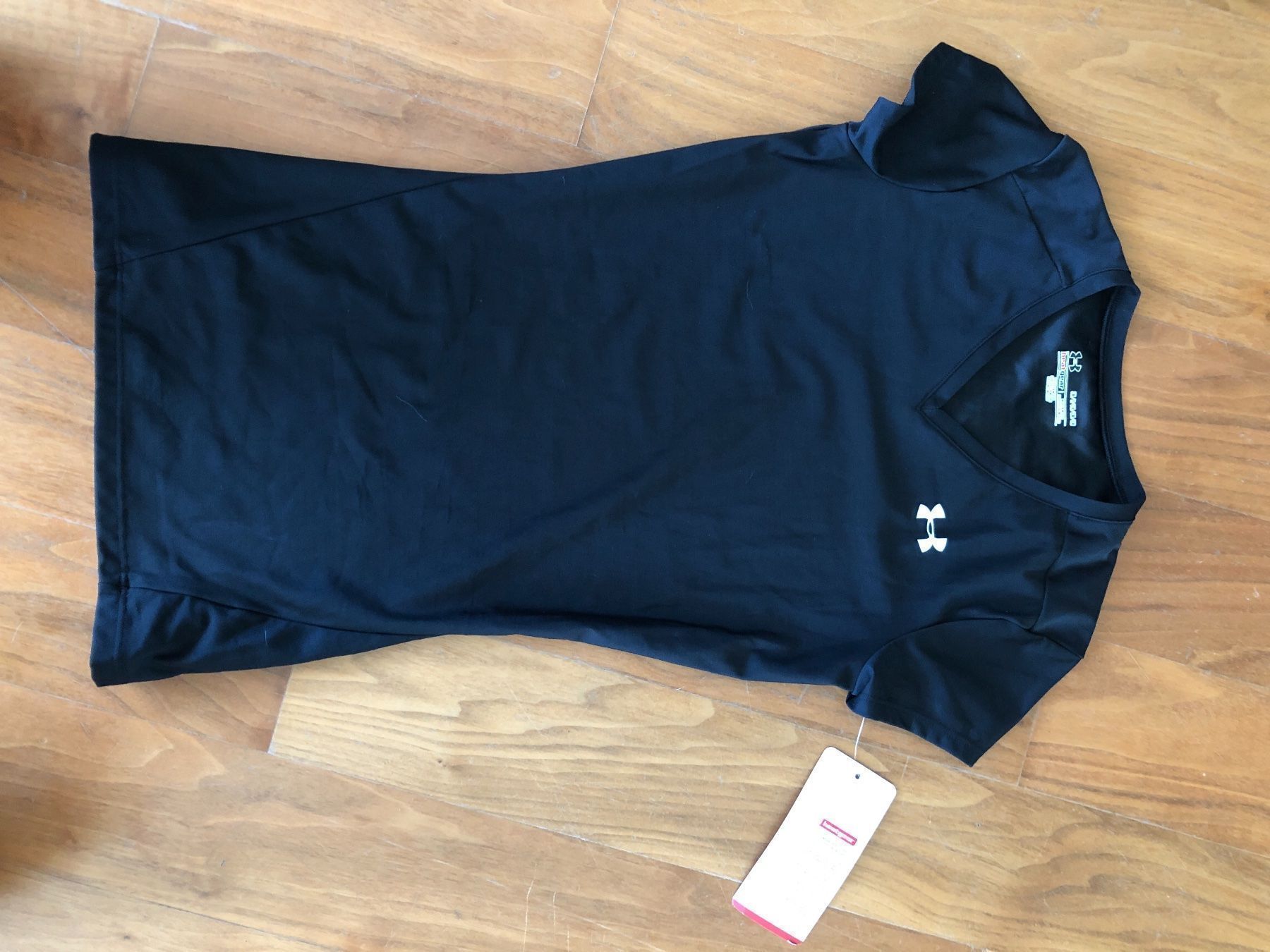 T-shirt: Shirt Under armour – Nuovo e nell'imballaggio originale da Jenins venduto da Pocahontas013