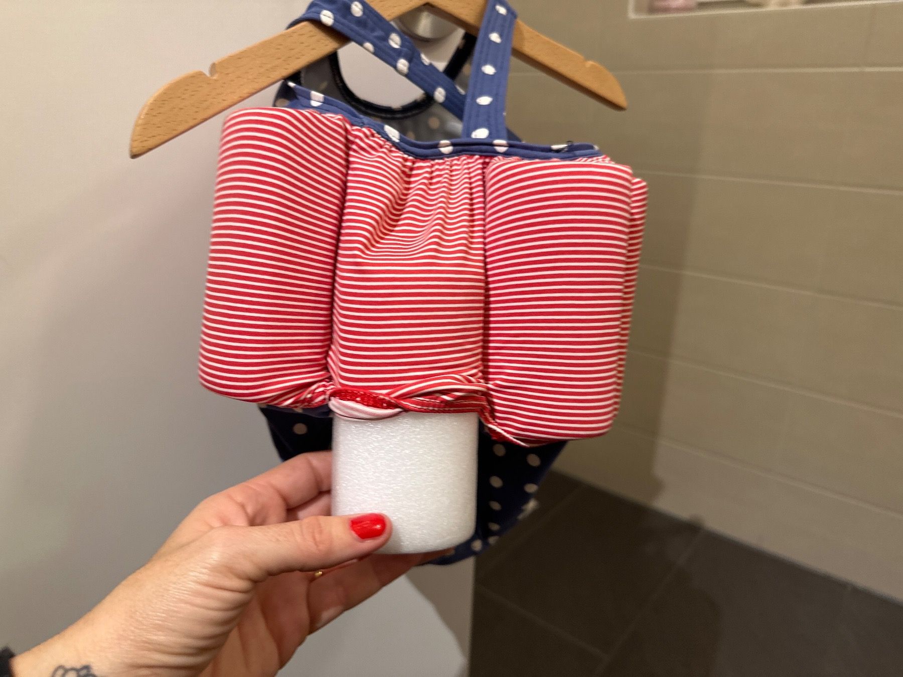 Costumi da bagno: Bade Anzug Baby – Nuovo (secondo la descrizione) da Rapperswil BE venduto da aro_66tx 2