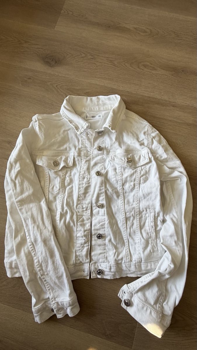 Mango Giacche: weisse Jeansjacke von Mango – Usato da Gutenswil venduto da sdpfwild