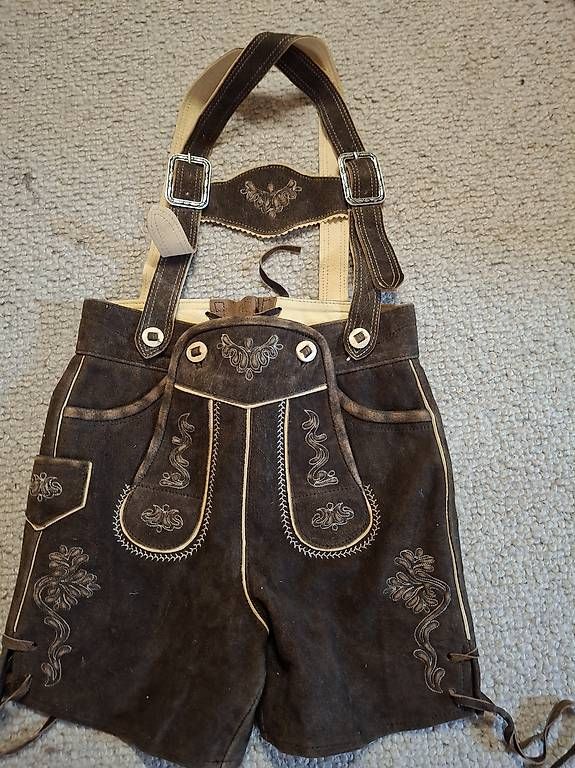 Pantalons: Lederhosen 116 – D'occasion à Eriswil par swe_t72b