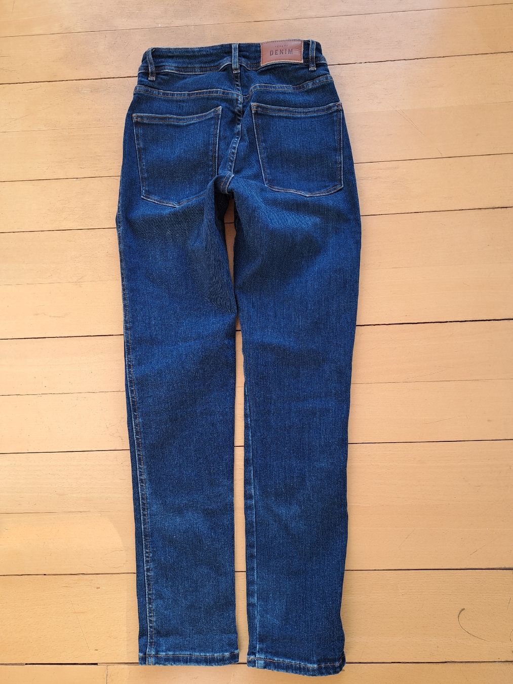 Sezane Jeans: Sézane le slim parfait jeans NW – Usato da Thalwil venduto da sternenstaub369 3