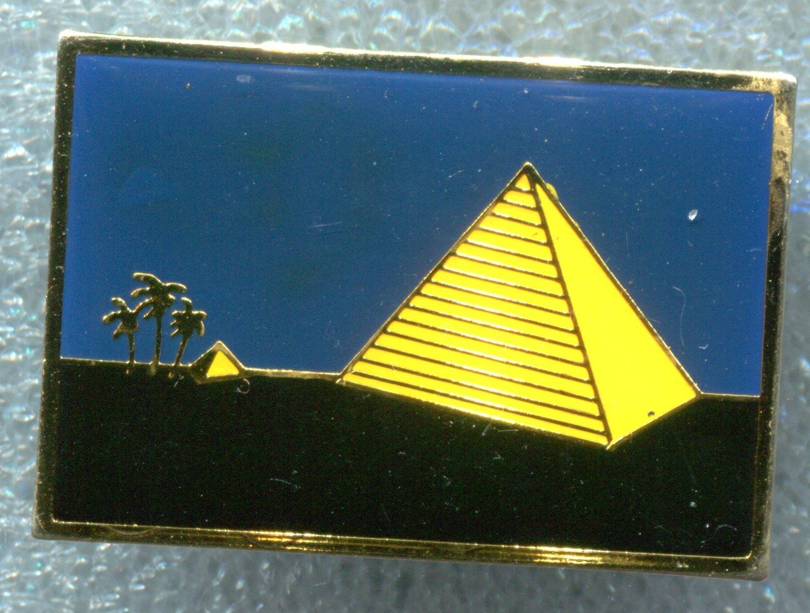 Camel Plaquettes & Badges: CAMEL   – D'occasion à Winterthur par Sammleroase
