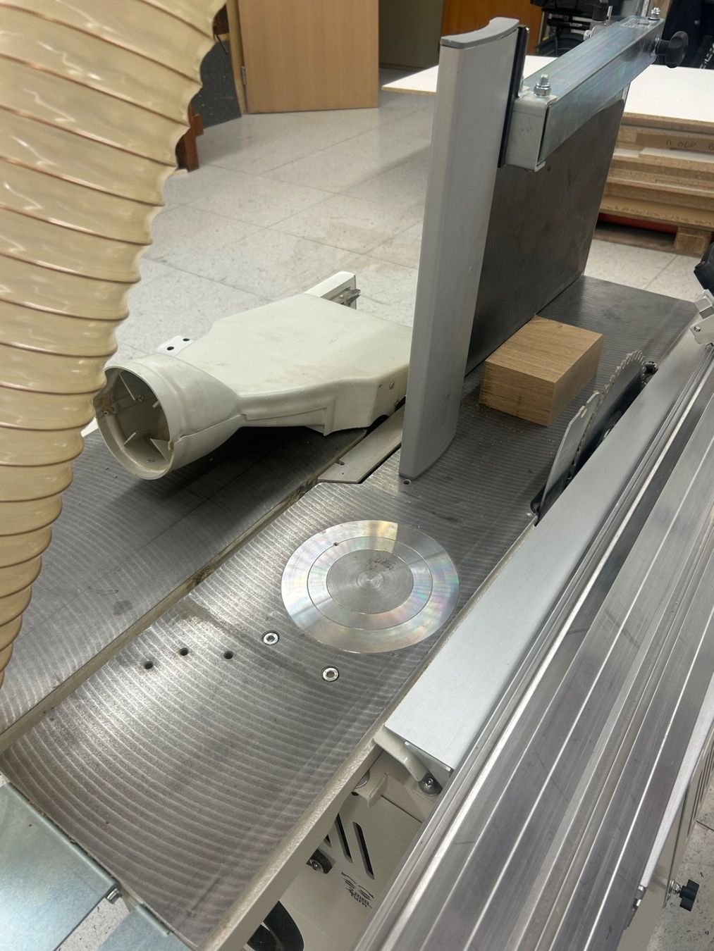SCM Tutte le macchine: Minimax C26G combiné – Usato da Plan-les-Ouates venduto da Sunflowercloclo 3