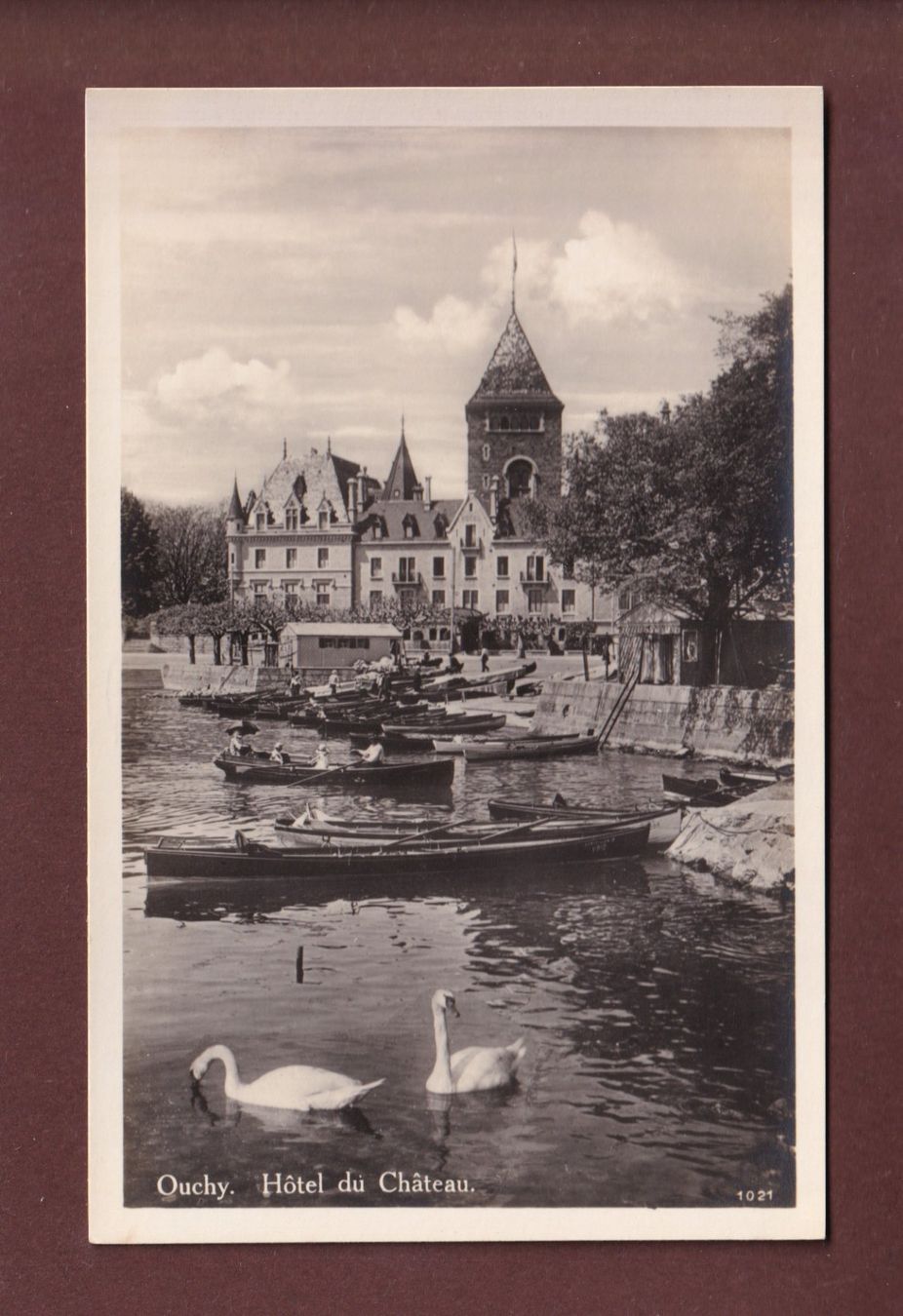 Cartoline postali: LAUSANNE - Ouchy - Château – Usato da Pully venduto da nicecards