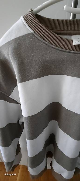 Pulls & Sweat-shirts: ***PULL&BEAR*** Gr. M Pullover – D'occasion à Wädenswil par H2H_Secondhandshop 1