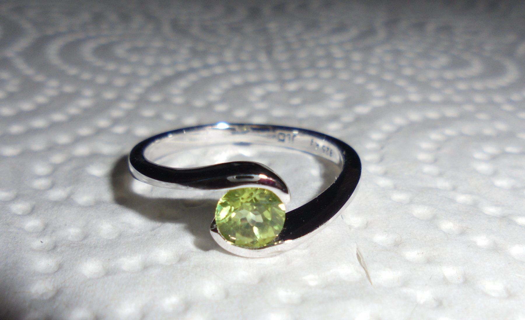 Anelli: Echtschmuck: Peridot-Silberring 18/56 – Nuovo (secondo la descrizione) da Zuchwil venduto da maumauchi 3