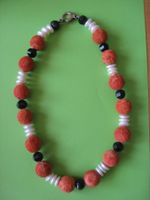 Halskette Koralle mit Perlenlinsen u. Onyx Verschluss Modern
