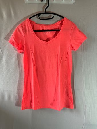 Leuchtendes Shirt von Primark Gr. S 38/40