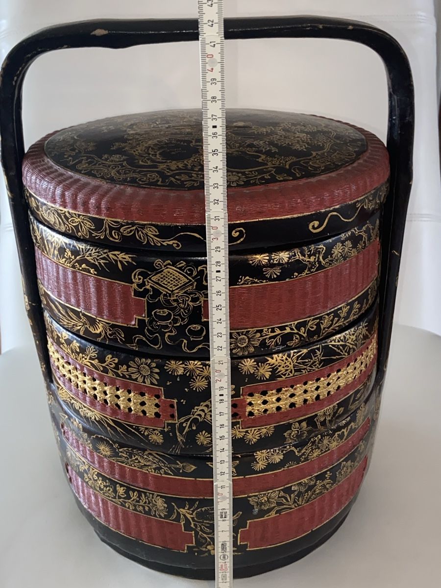 Altro in Antiquarato & Arte: Antiker Chinesischer Hochzeitkorb, 3-stufig – Usato da Düdingen venduto da Reconflo 1