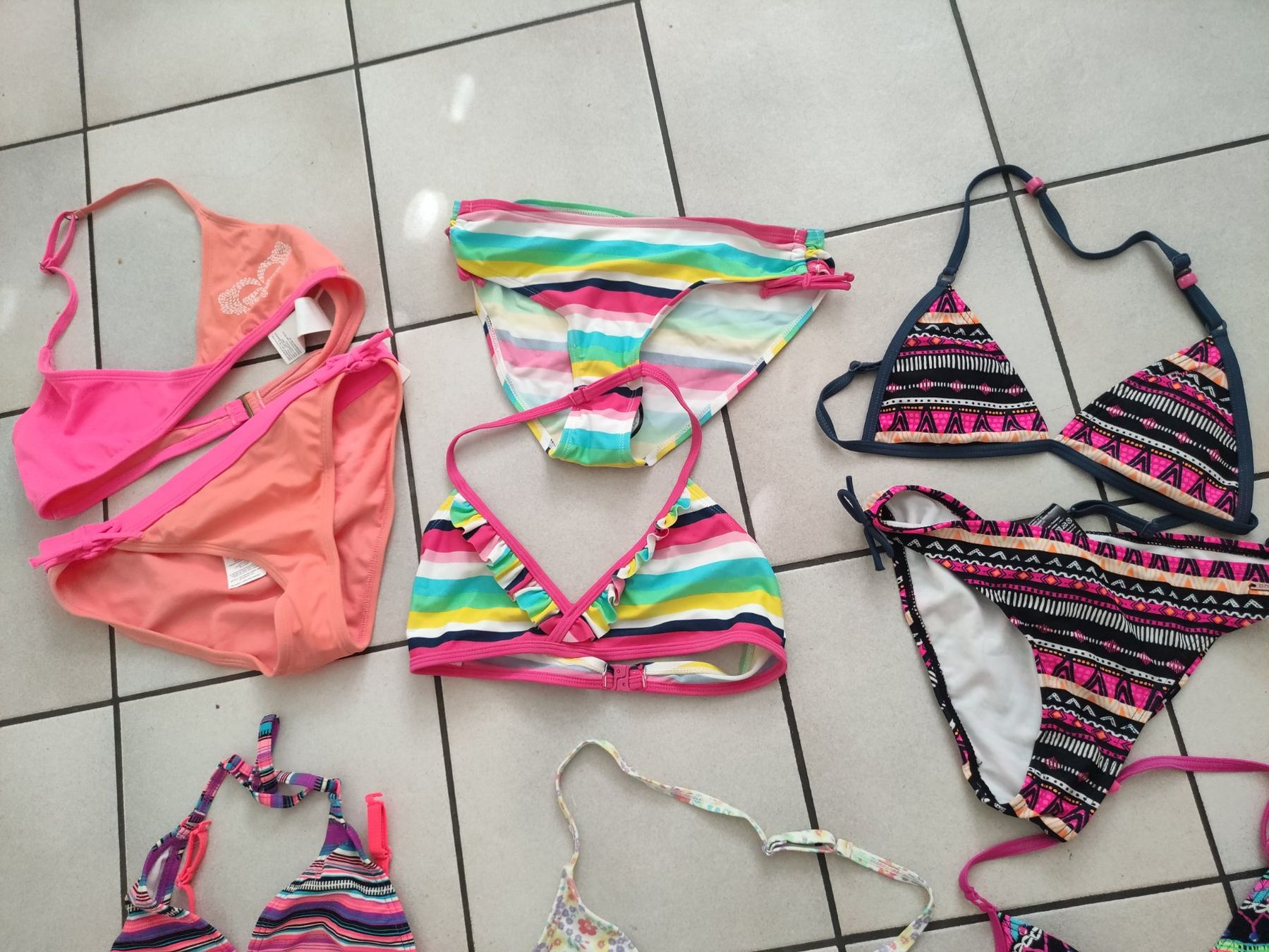 Costumi da bagno: Neu Bikini gr 164 – Nuovo e nell'imballaggio originale da Dagmersellen venduto da L.Ga. 2