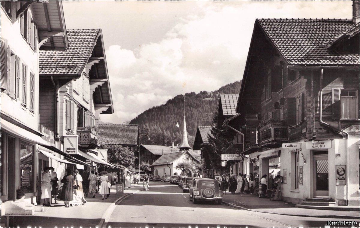 Ansichtskarten: Gstaad BE // Dorfstrasse Oldtimer 1961 – Gebraucht aus Basel von intermezzo12