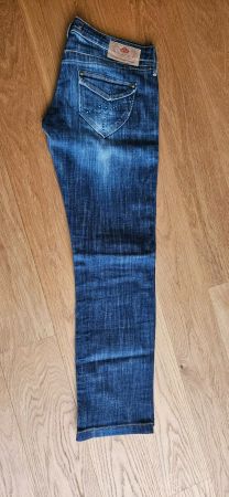 Fornarina Jeans Straight, Low-Rise, 30/32 mit Strass-Details