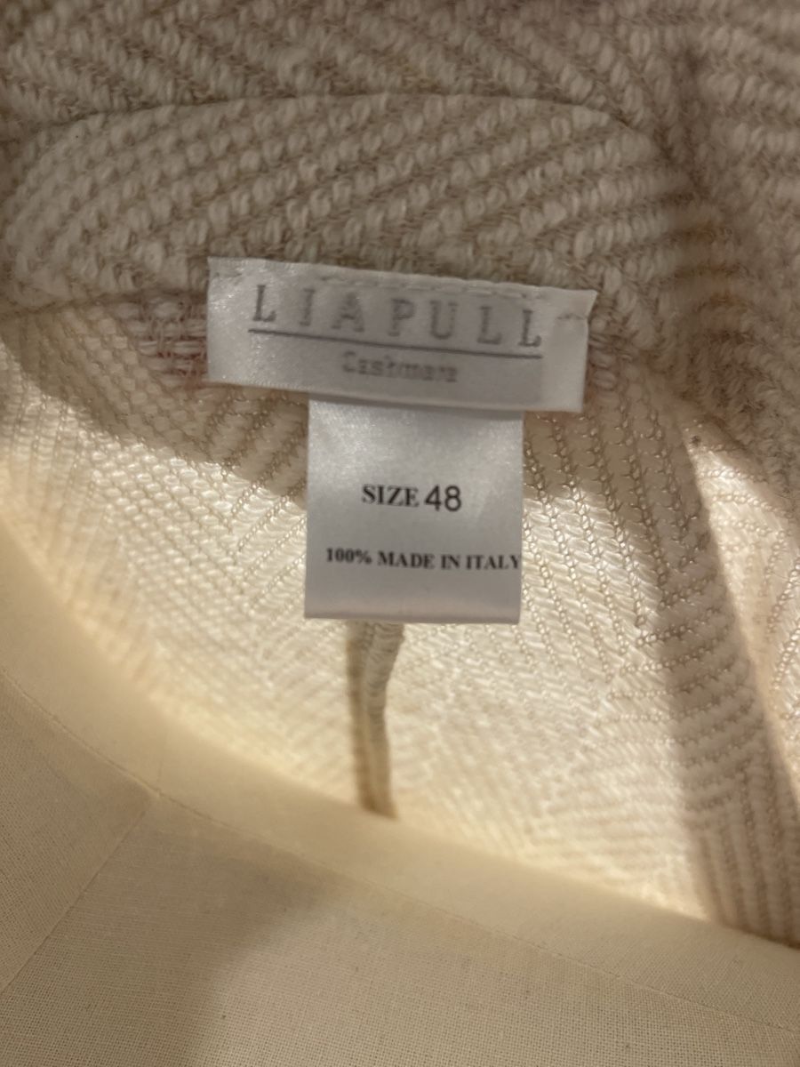 Cappotti: Lia Pull 100% Cashmere  Coat Size 48 - Made in Italy – Usato da Rüti ZH venduto da Claudiaduo 4