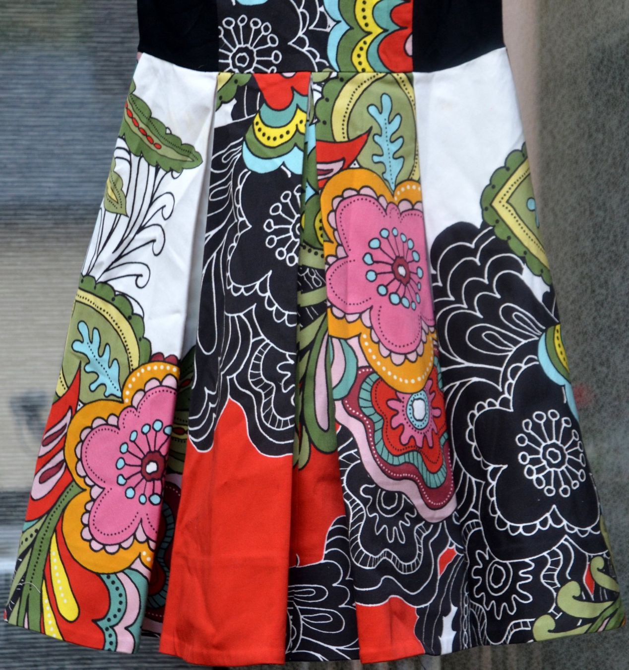 Vestiti: Alice + Olivia Kleid / Robe 2 (S) – Usato da Collonges venduto da Auganien 4