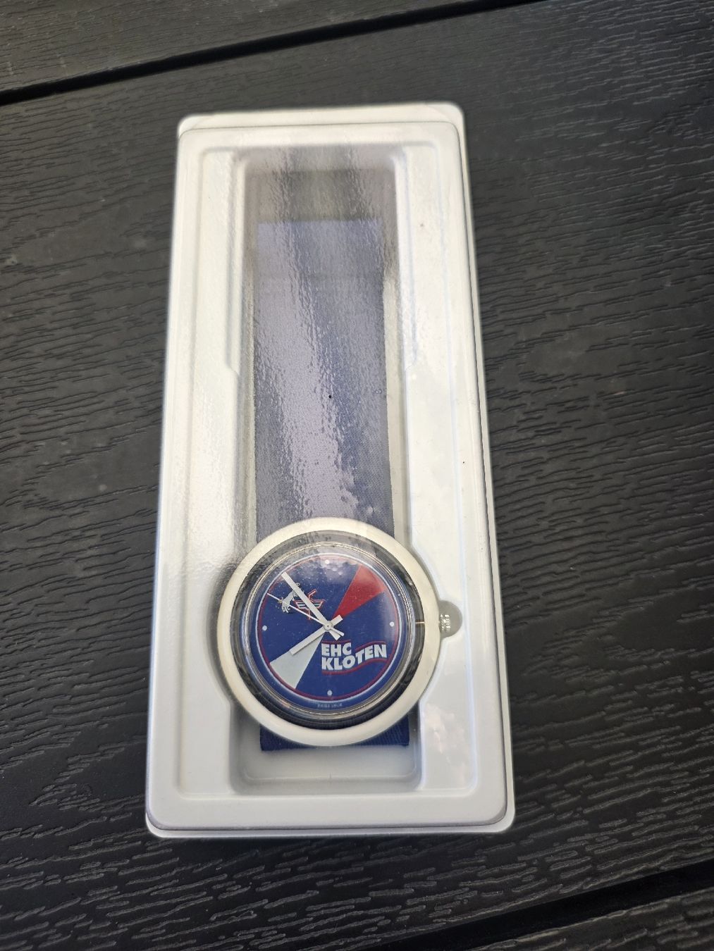 Orologi: Uhr EHC Kloten Logo neu – Nuovo e nell'imballaggio originale da Dorf venduto da Echo_Elements