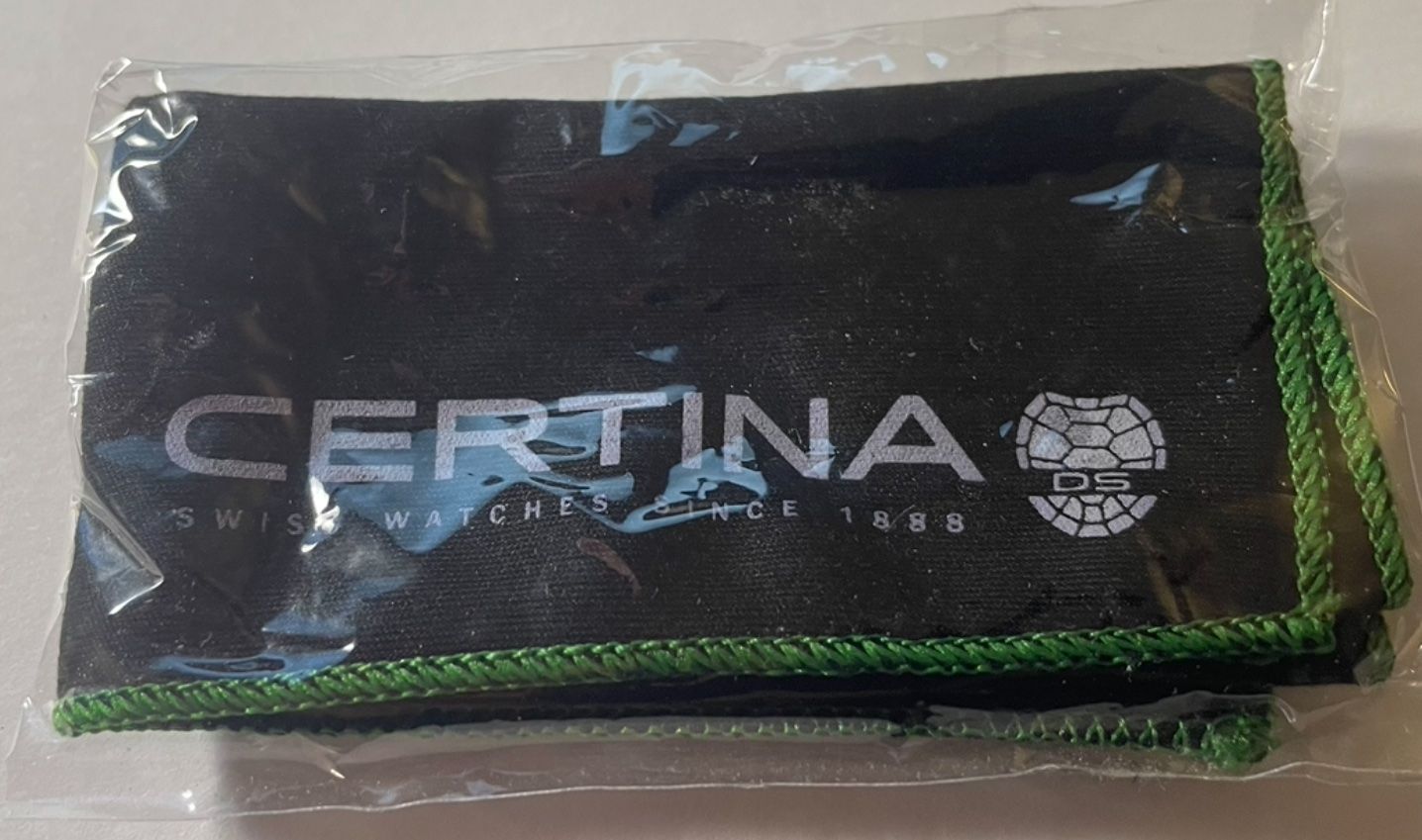 Bracciali & Braccialetti: Certina Putztuch/Präsentationstuch – Nuovo e nell'imballaggio originale da Baden venduto da Goldbaum