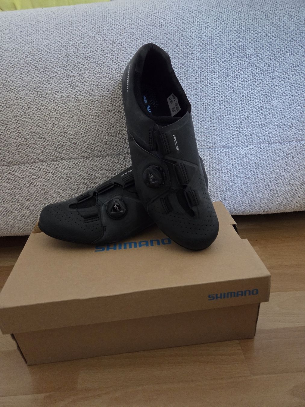 Shimano Scarpe da uomo: Chaussure Shimano - Taille 43 – Nuovo e nell'imballaggio originale da Murten venduto da car_q8n5
