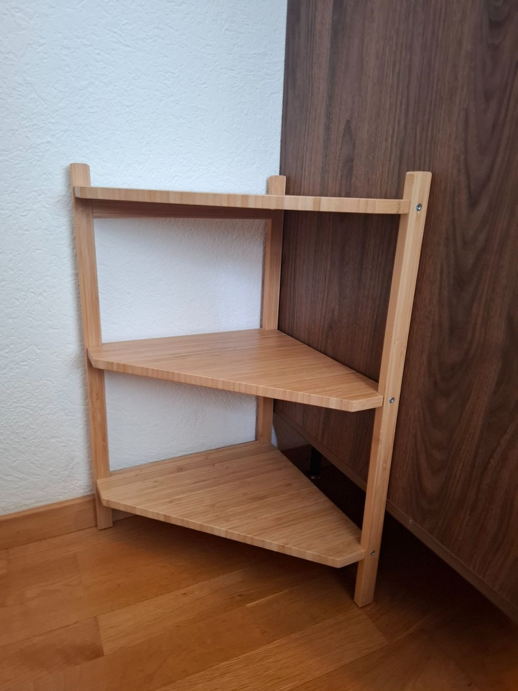 Scaffali: Eckregal – Usato da Hombrechtikon venduto da tatjana.kaelin 1