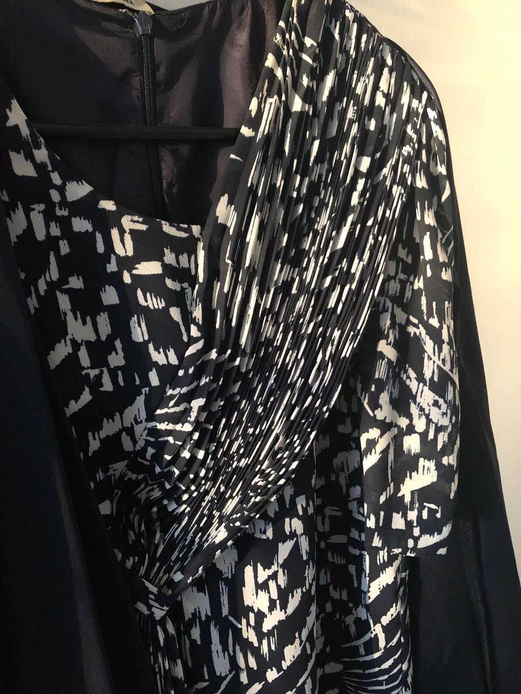 Kleider: DAMEN KLEID MIT JACKE GRÖSSE 38 – Gebraucht aus Basel von ros_sb8c 2