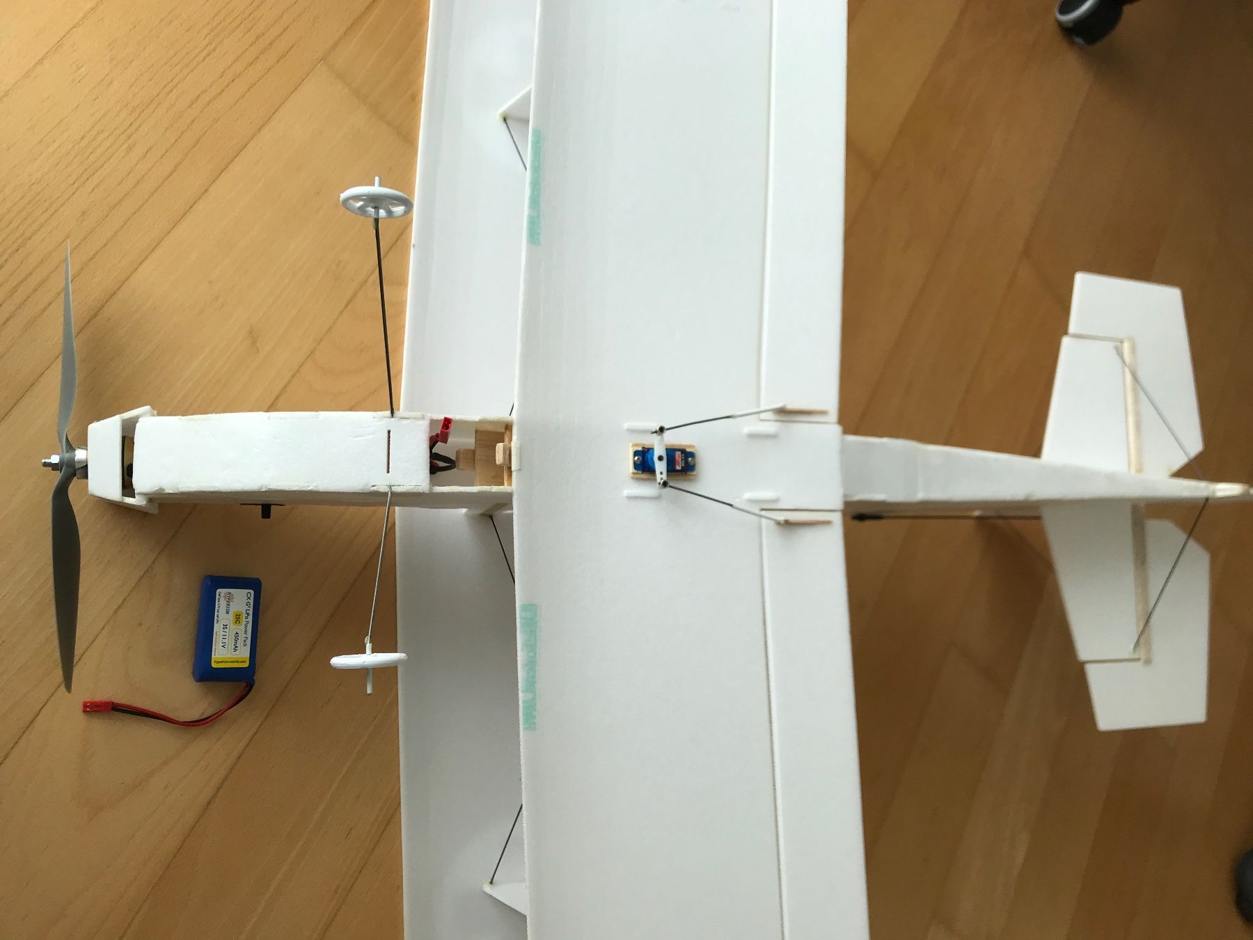 Modellismo RC: Depron Ultimate flugbereit – Usato da Bülach venduto da blanikwhatelse 1
