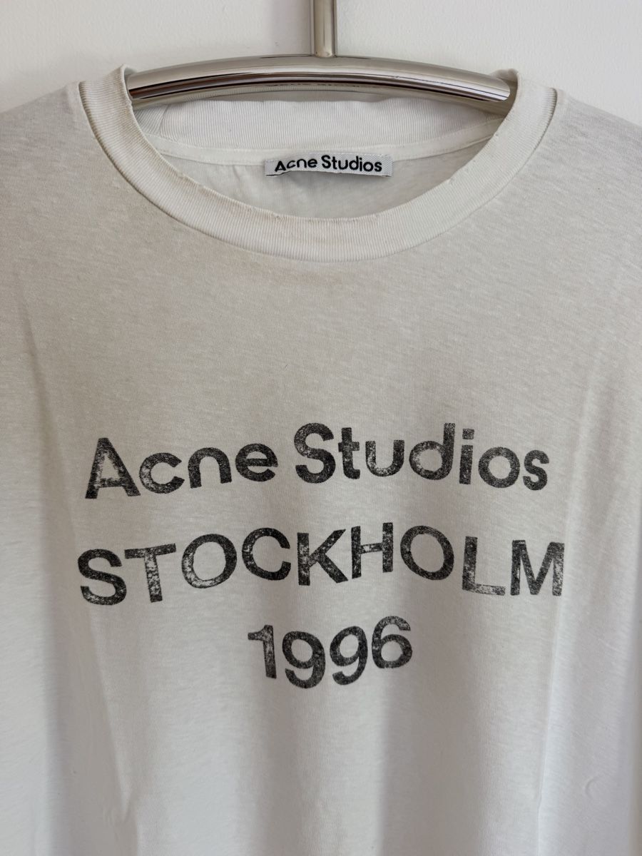 Acne Studios T-shirt: Acne Studios 1996 - M – Usato da Gordola venduto da lance235 1