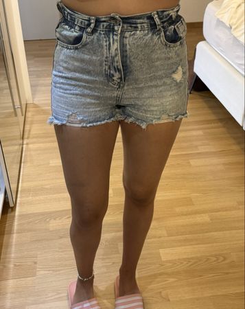 Ripped Jeansshorts Damen - Grösse S