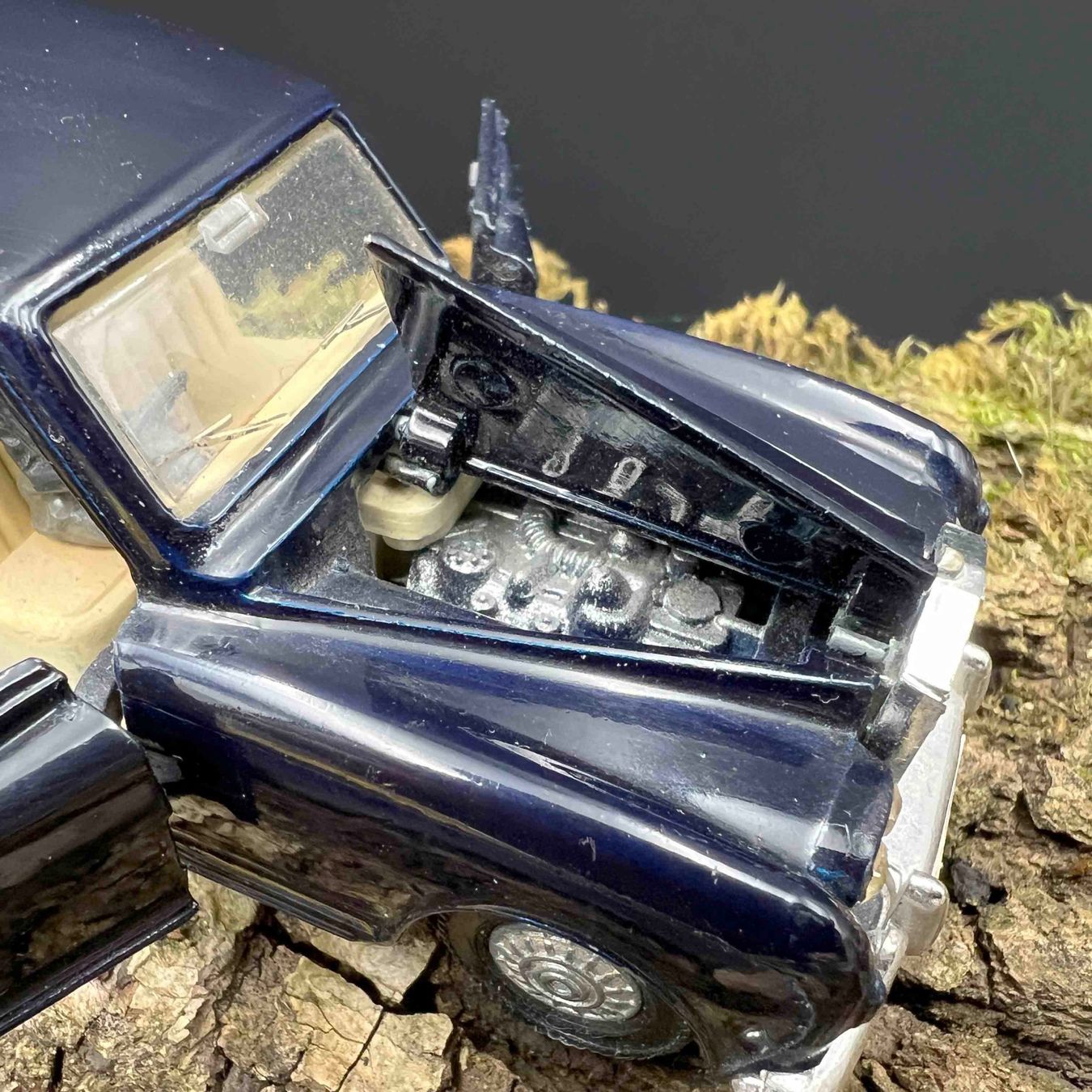 Rolls Royce Modellini d'auto: Rolls Royce Phantom V – Vitrinenmodell – Usato da Häusernmoos venduto da adlerfedern 2