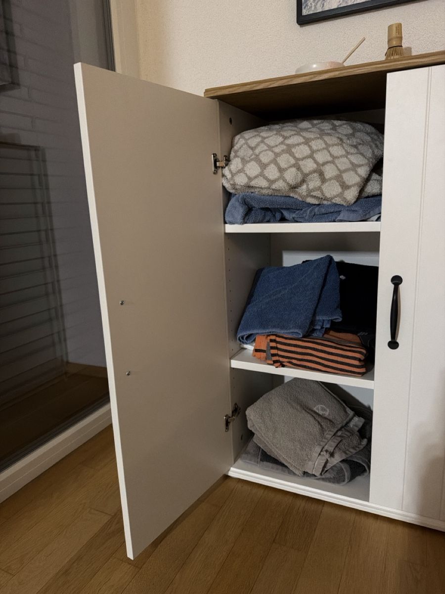 Armadi: Schrank – Usato da St. Gallen venduto da ele_5xl6 1