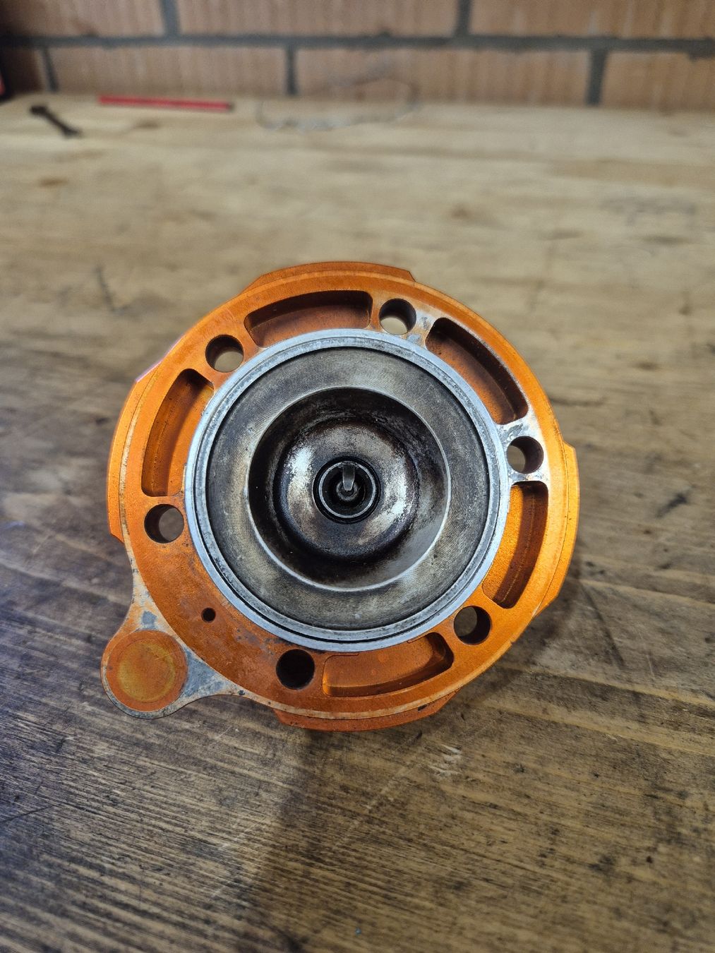 Motori: Zylinderkopf orange BUD – Usato da Bolligen venduto da Schneider_Geristein 2