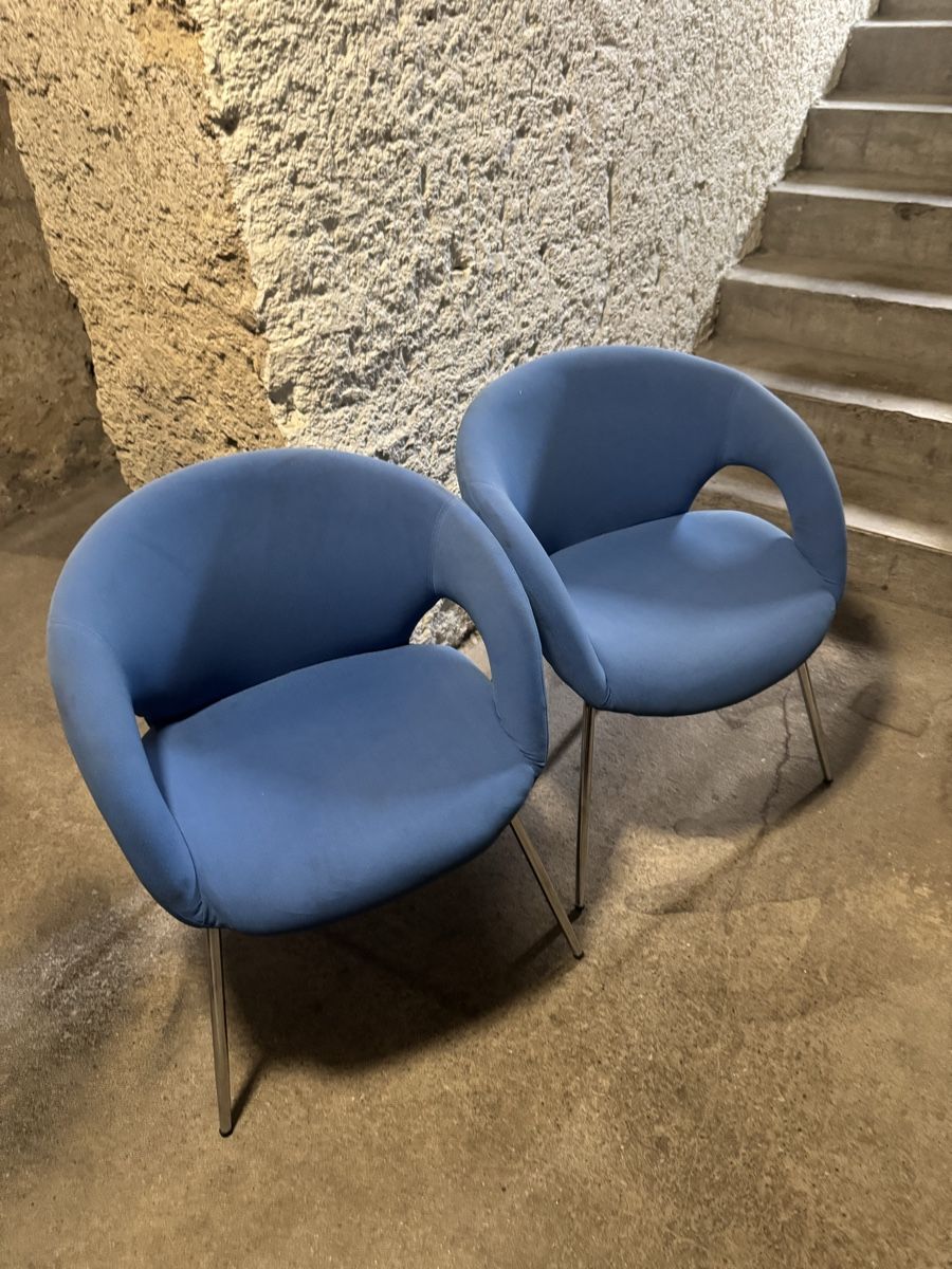 Poltrone: 2 fauteuils bleu tissu – Usato da Neuchâtel venduto da CP-AUTOS 1