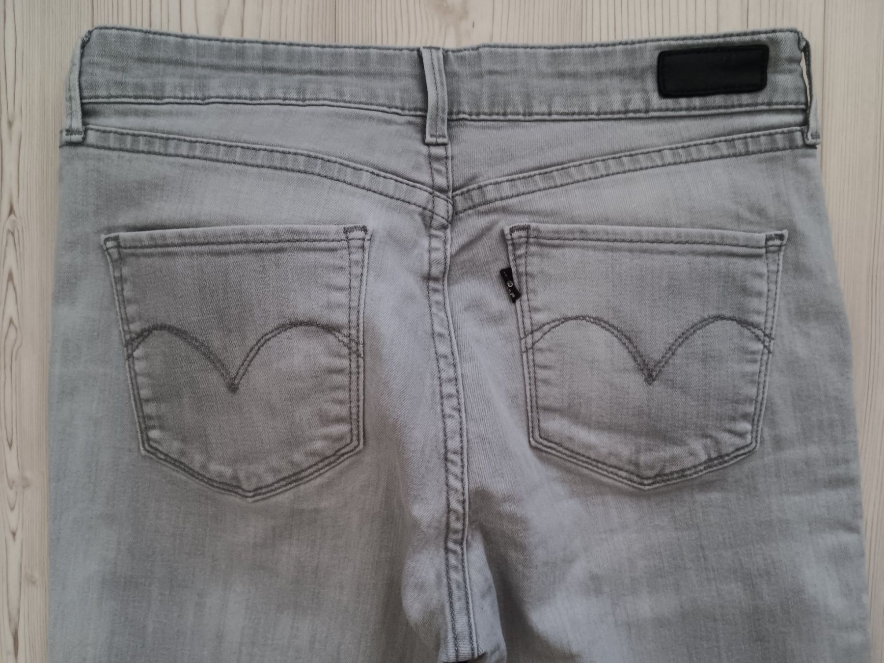 Levi's Jeans: LEVIS STRAUSS  Jeans    Taille / Grosse W 28 L 30 – Gebraucht aus Cossonay-ville von Super-Price-Quality 6