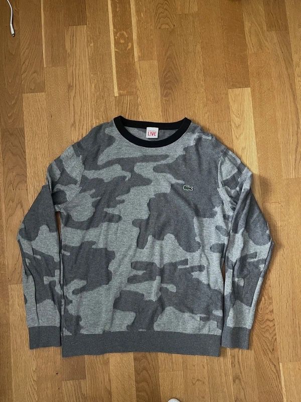 Pullover & Sweatshirts: Lacoste Pullover M – Gebraucht aus Klingnau von yoshi28282