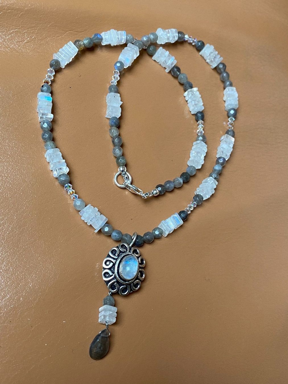 Ketten: Mondstein, Labradorit, Swarovski KETTE – Neu (gemäss Beschreibung) aus Basel von Chili007 1
