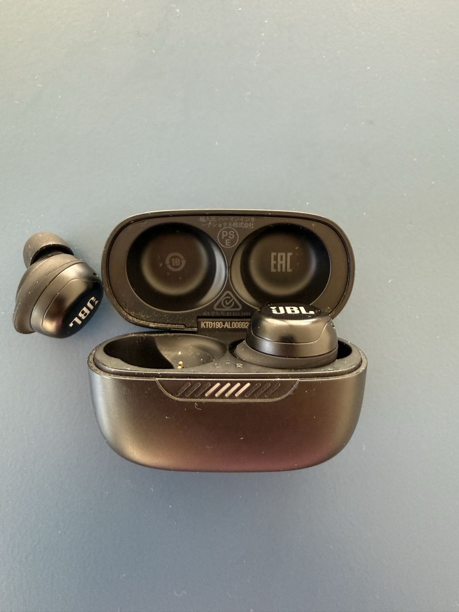 JBL Casques audio: JBL EAC Live Free – D'occasion à Paspels par nina_123