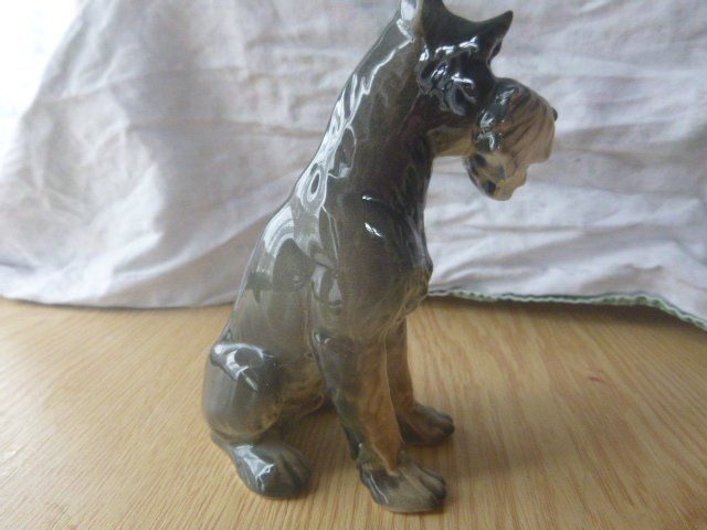 Statuette: Porzellan Schnauzer Figuren – Usato da Neu St. Johann venduto da Isputnik 6