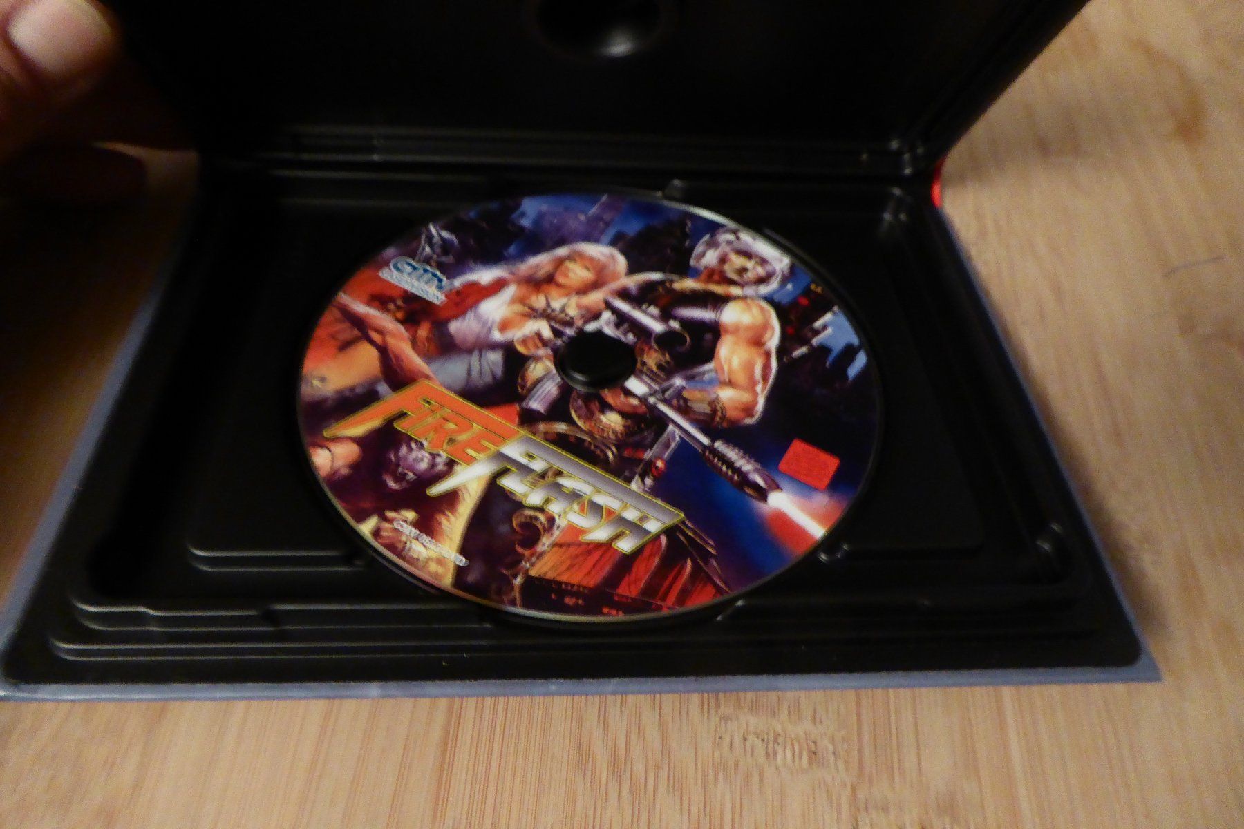 Tutti i DVDs: Kleine Hartbox Fireflash - Der Tag nach dem Ende – Usato da Allschwil venduto da Summelsarium 2