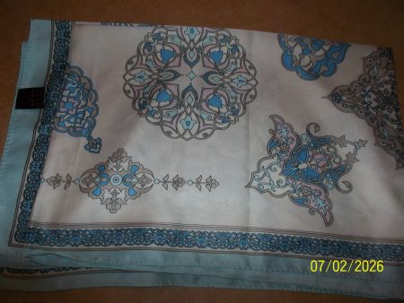Elegantes Seidentuch Bursa Silk Art
