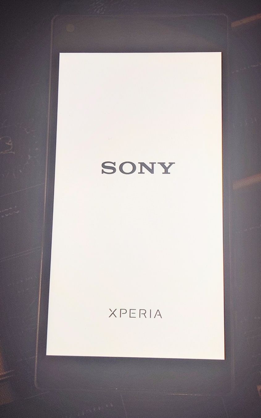 Sony Telefoni cellulari / Smartphones: Sony Xperia Z5 Compact - Klein & Fein – Usato da Ennetmoos venduto da Faders