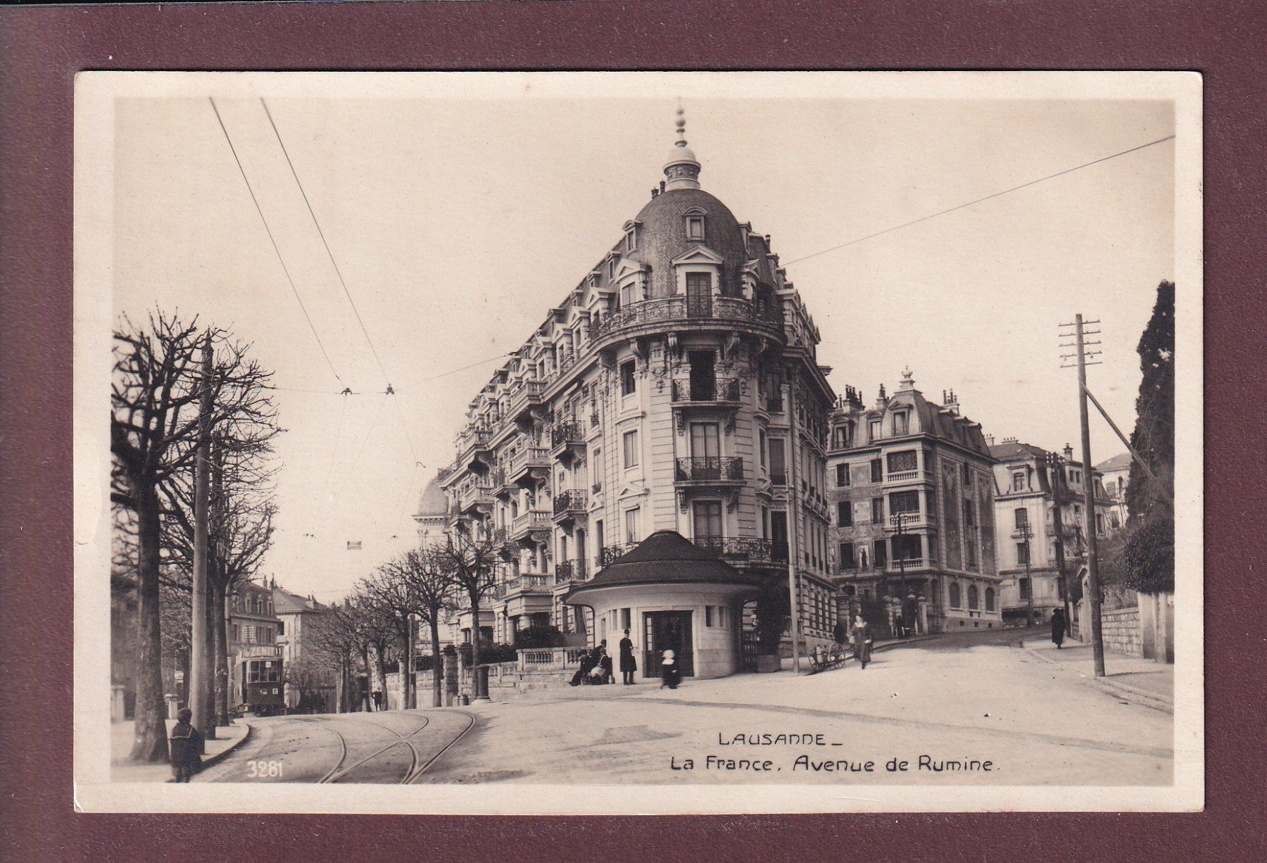 Cartoline postali: LAUSANNE - Avenue de Rumine - Tram - 1929 – Usato da Pully venduto da nicecards