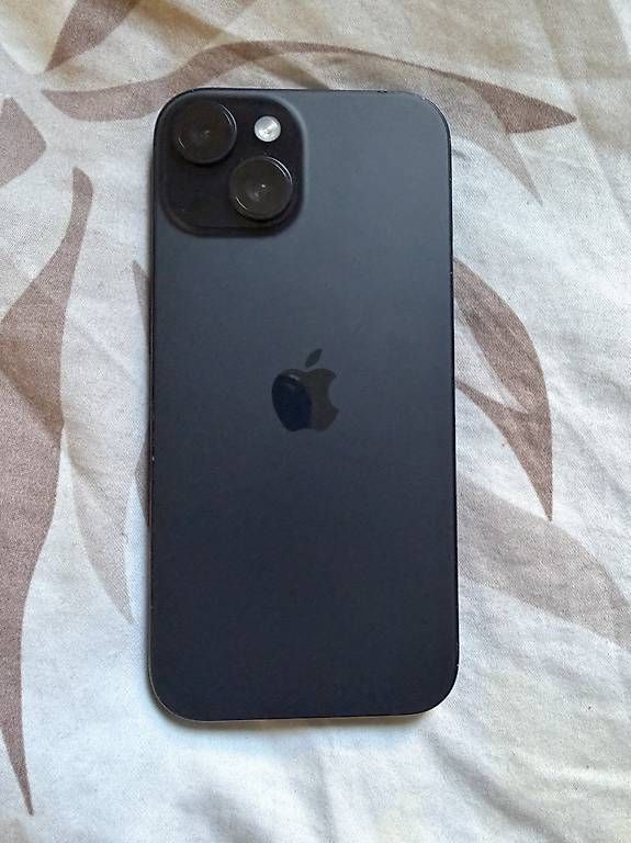 Telefoni cellulari / Smartphones: Iphone 15 128GB Black – Usato da Kriens venduto da bra_6ps7 1