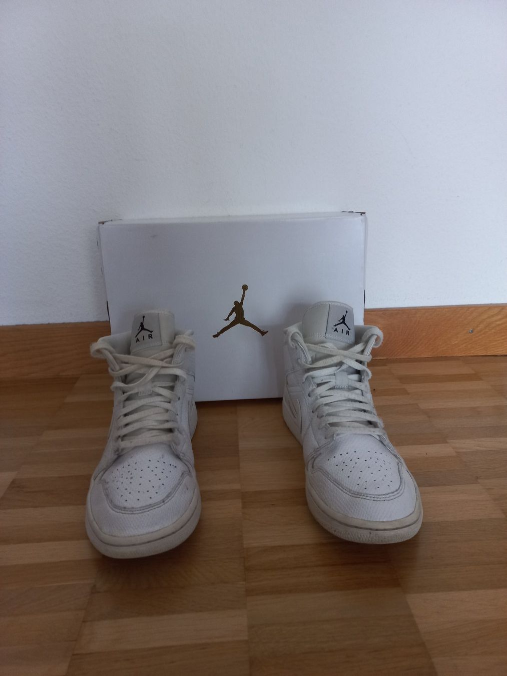 Jordan Scarpe da donna: Air jordan 1 mid – Usato da Rümlang venduto da moose_6 1