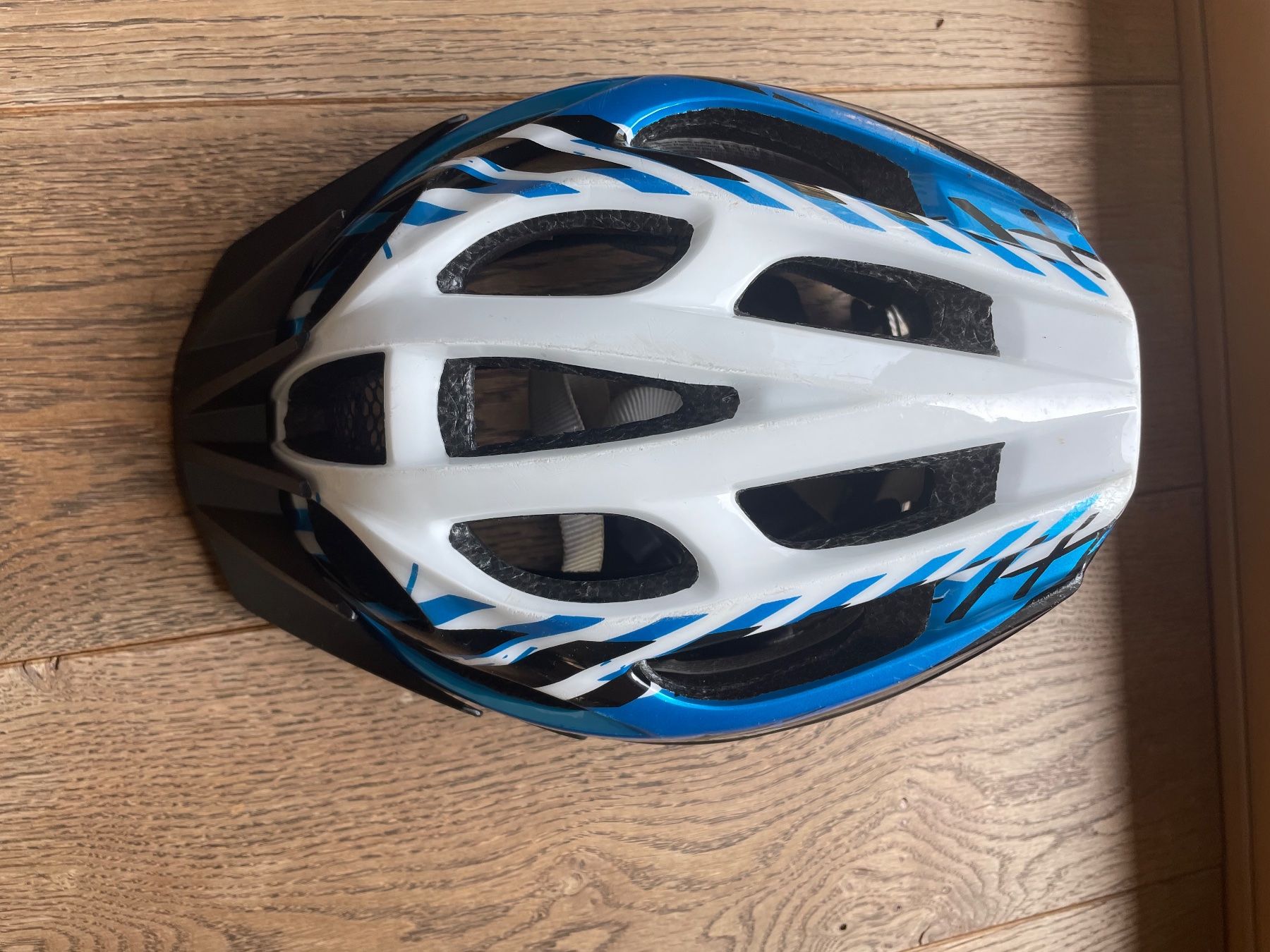 Alpina Helme: casque vélo enfant – Gebraucht aus Montévraz von kar_zl69 2