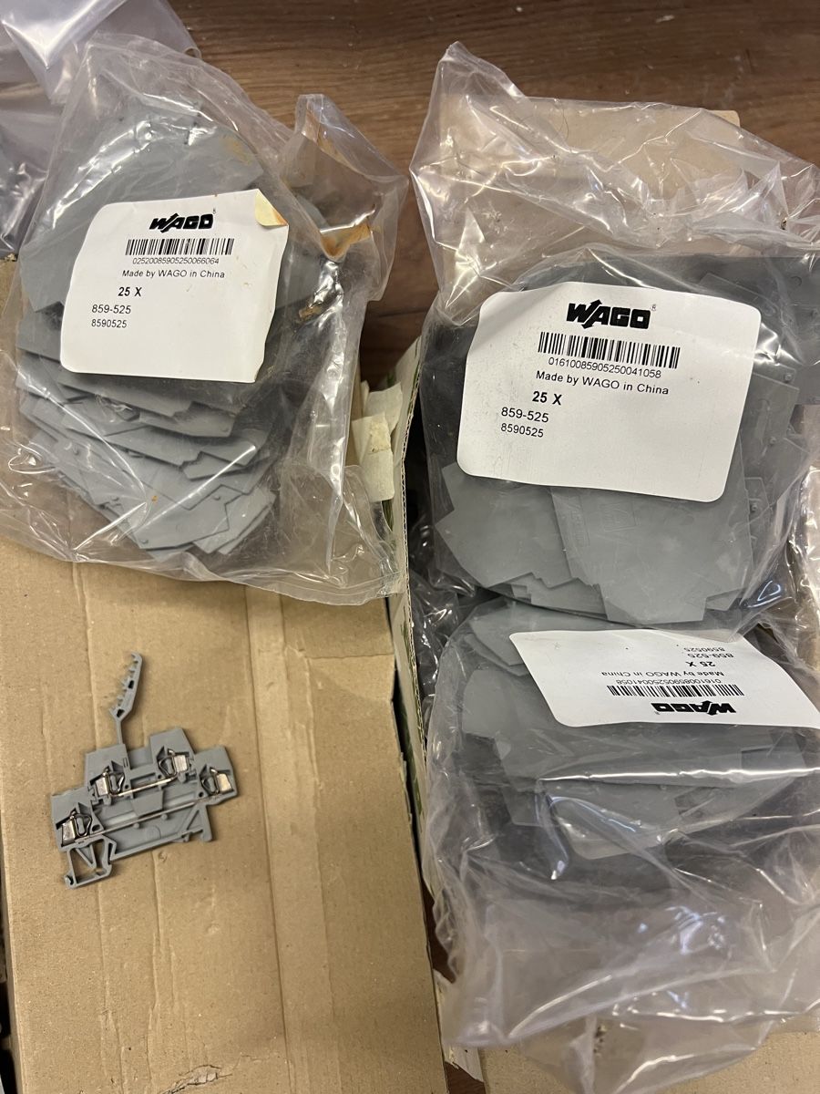 Alimentazione elettrica: Elektro Zwischenplatten – Nuovo (secondo la descrizione) da Liesberg venduto da Wudsau 2