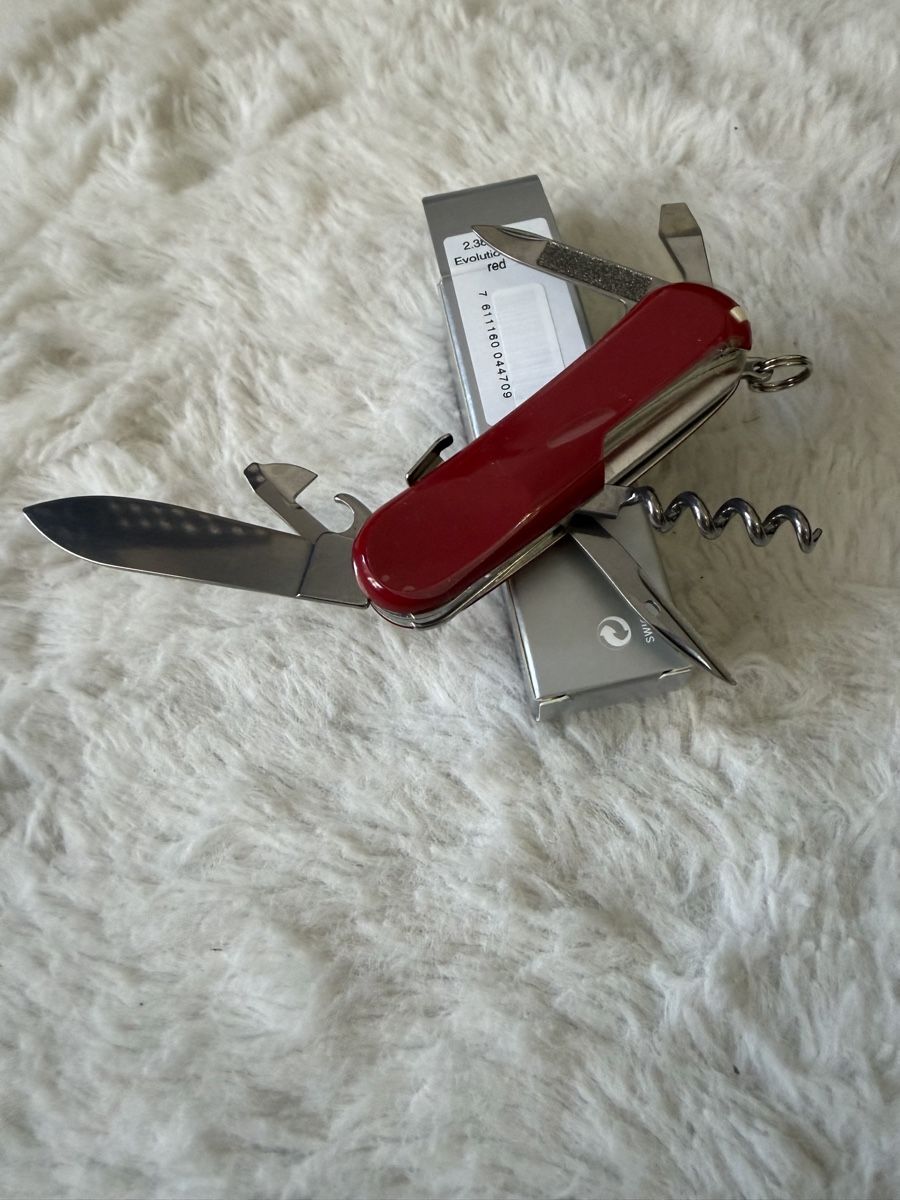 Victorinox Coltelli tascabile: Neues Sackmesser klein Evo. red S13 – Nuovo e nell'imballaggio originale da Zug venduto da specki5 4
