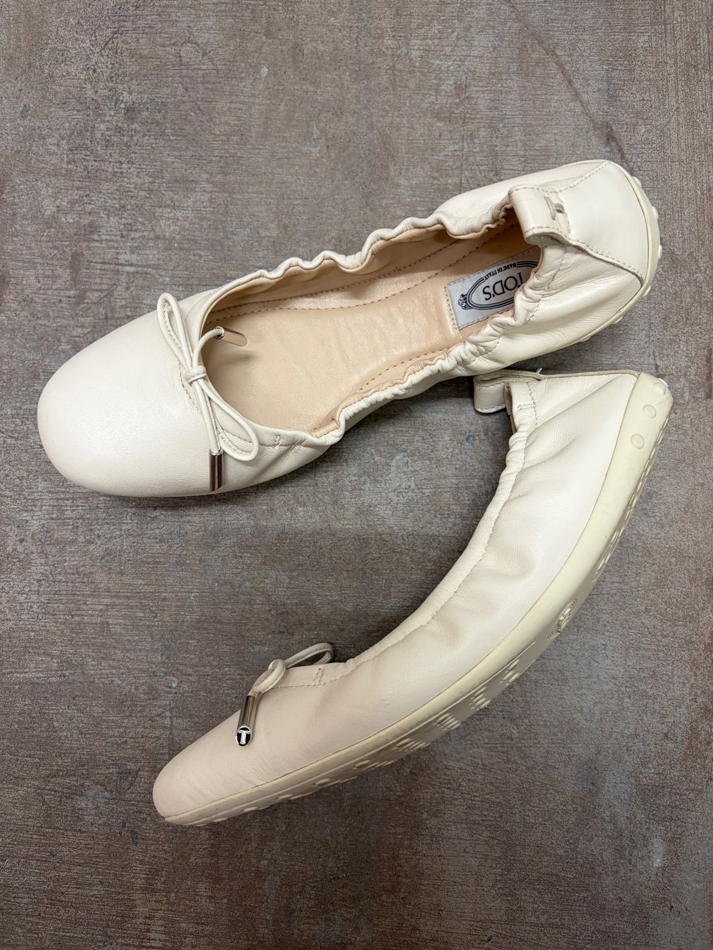 Tod'S Scarpe da donna: TOD'S Ballerinas offwhite – Usato da Uitikon Waldegg venduto da SanjaR 1