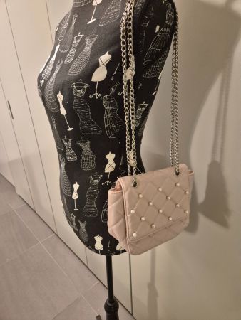 Süsse, hellrosa Handtasche mit Perlen - Top Zustand!