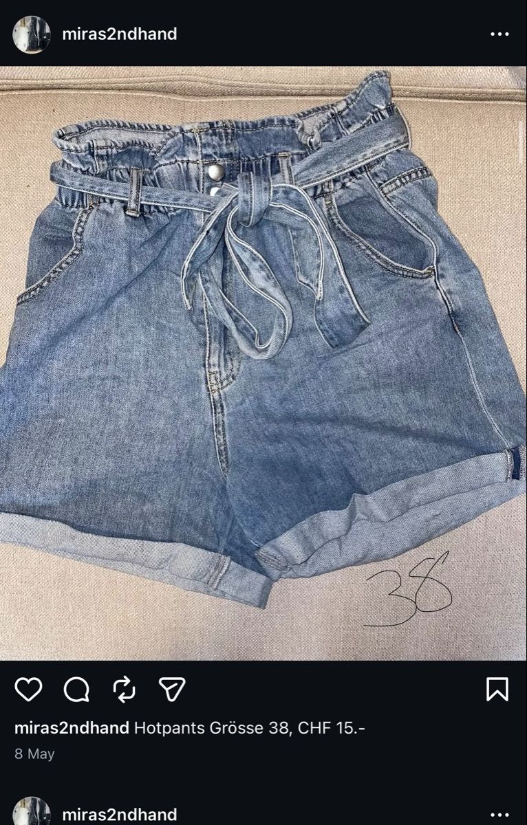 Jeans: Denim Hotpants Size 38 - Stylish Summer Essential! – Usato da Chur venduto da aar_9sh7