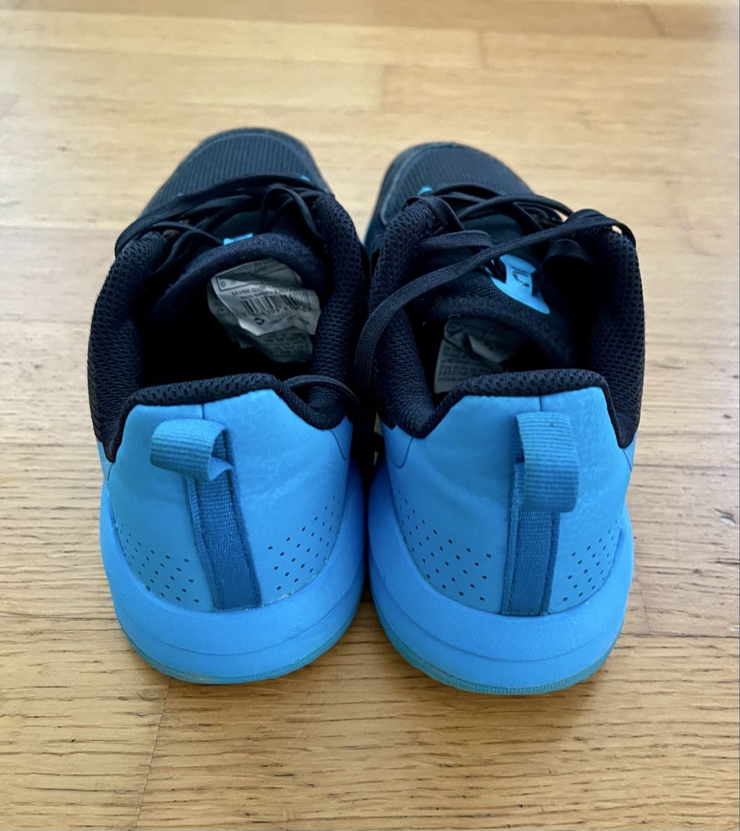 Scarpe da uomo: Tennisschuhe Gr. 36 – Usato da Kaiseraugst venduto da Jacques27 1