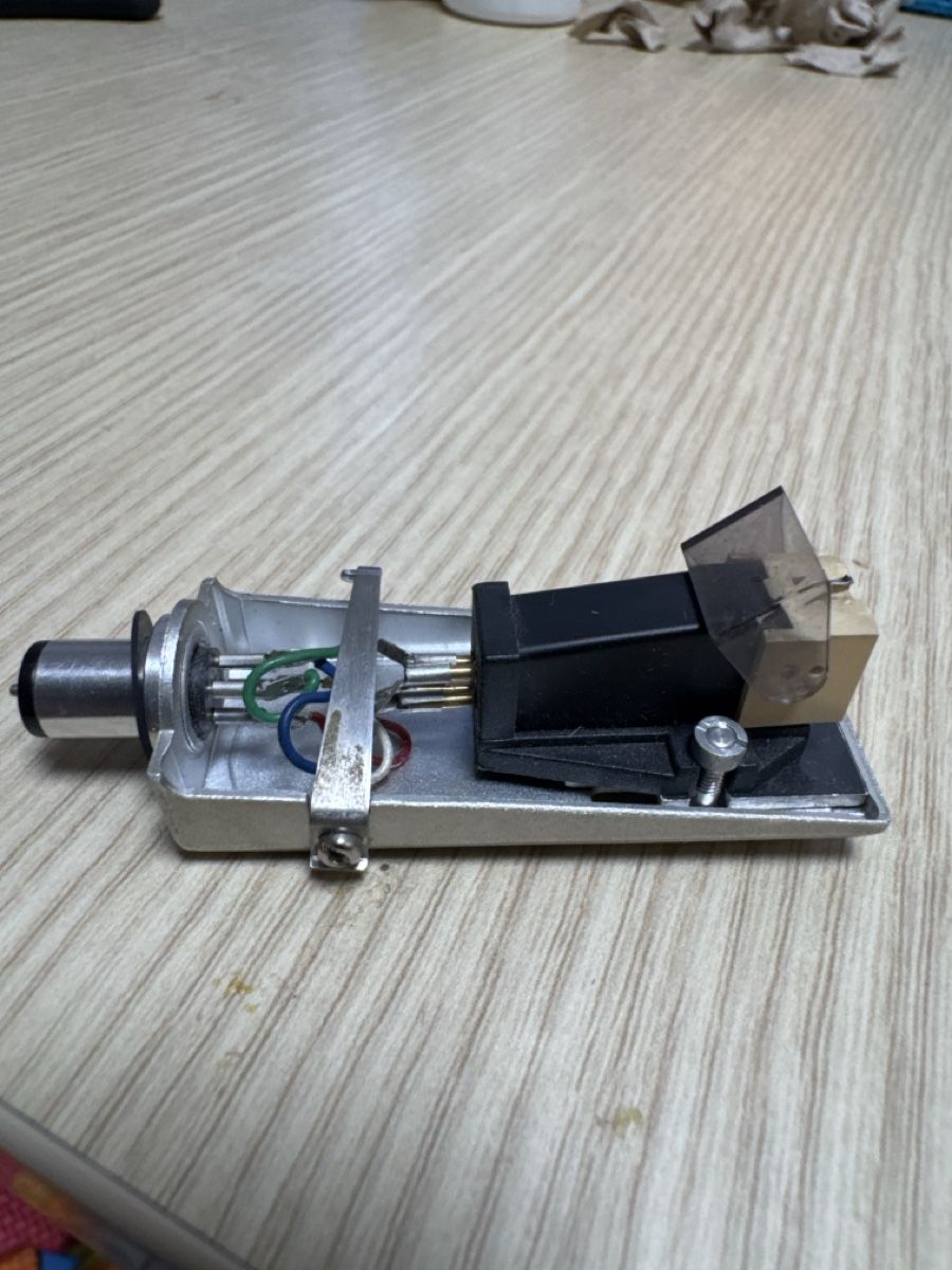 Piatti di portata: CEC Turntable Head Shell MC 5 vintag  with Stylus Used – Usato da Naters venduto da vir_8t9z 6