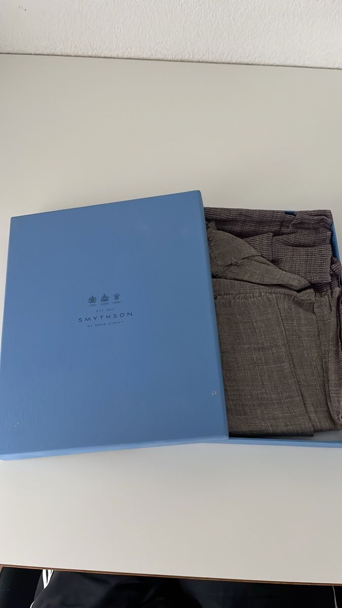 Foulards, Tücher & Schals: Smythson Cashmere Schal – Neu und originalverpackt aus Oberkirch LU von Kian__